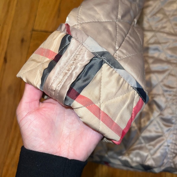 BURBERRY COAT - Picture 10 of 11